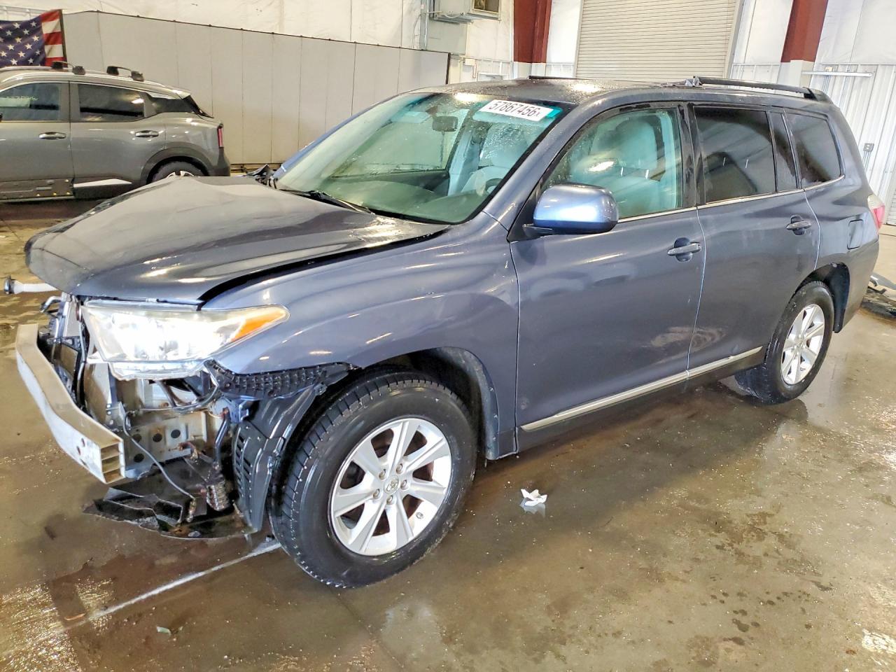 2011 TOYOTA HIGHLANDER