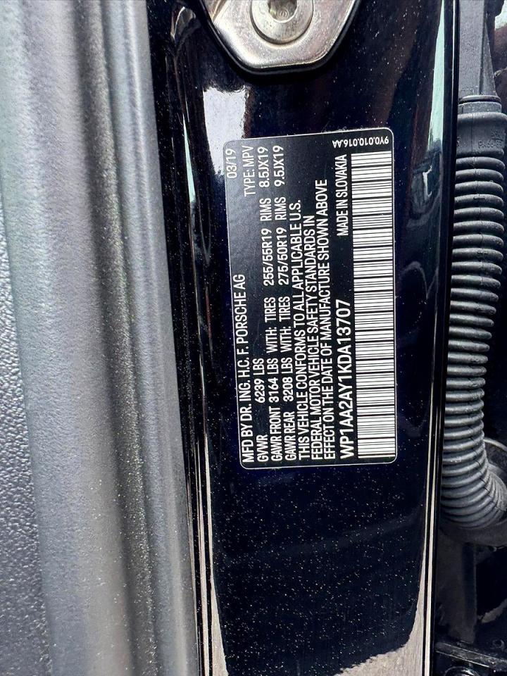 2019 PORSCHE CAYENNE