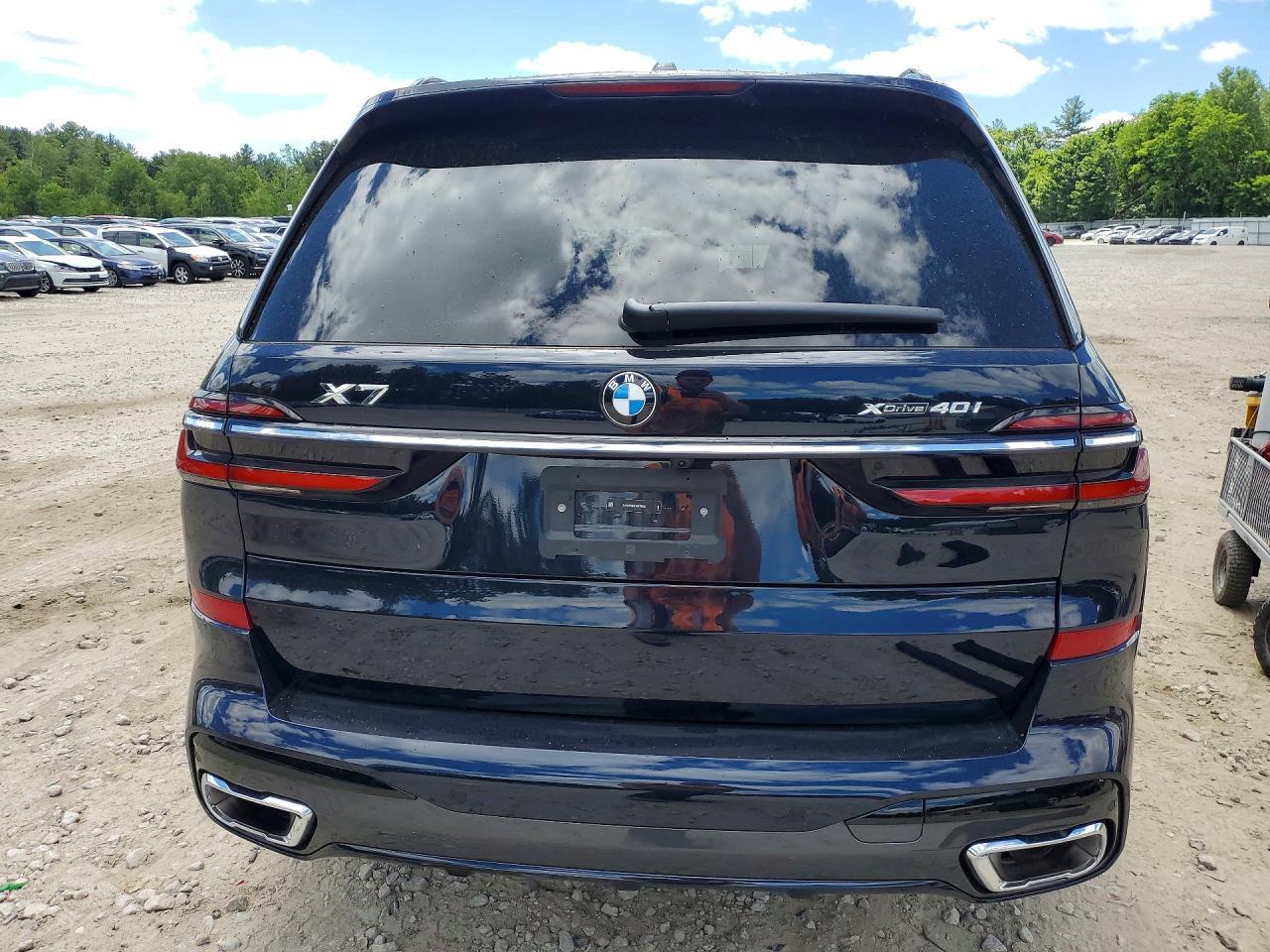 2026 BMW X7