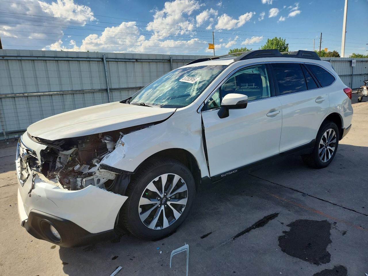 2017 SUBARU Outback