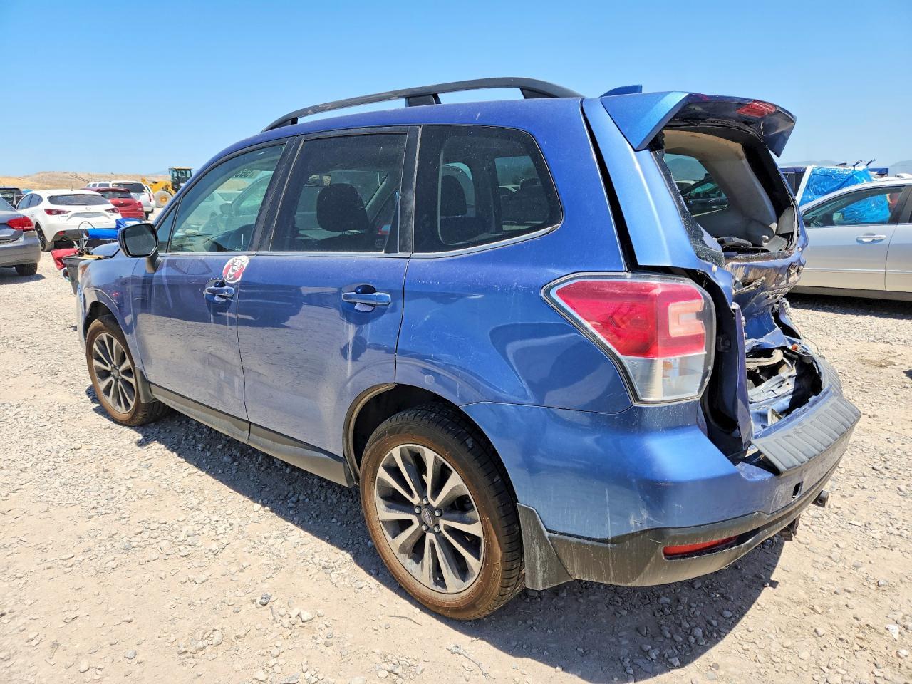 2017 SUBARU FORESTER