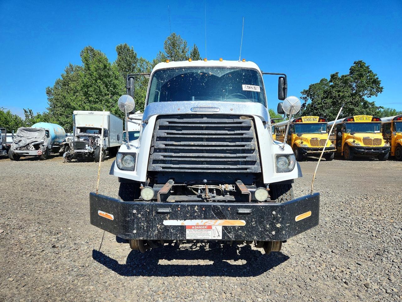 2015 FREIGHTLINER 108sd