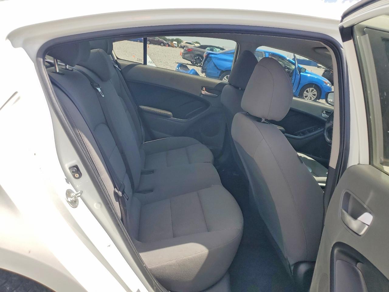 2017 KIA FORTE