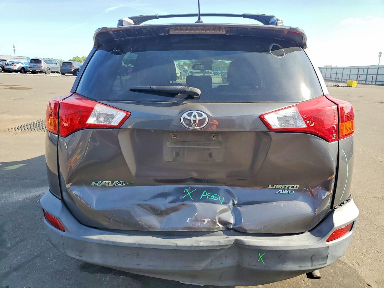 2014 TOYOTA RAV4