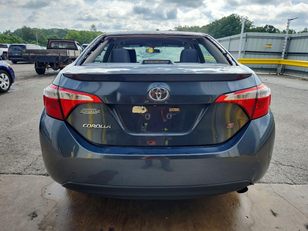2015 TOYOTA COROLLA