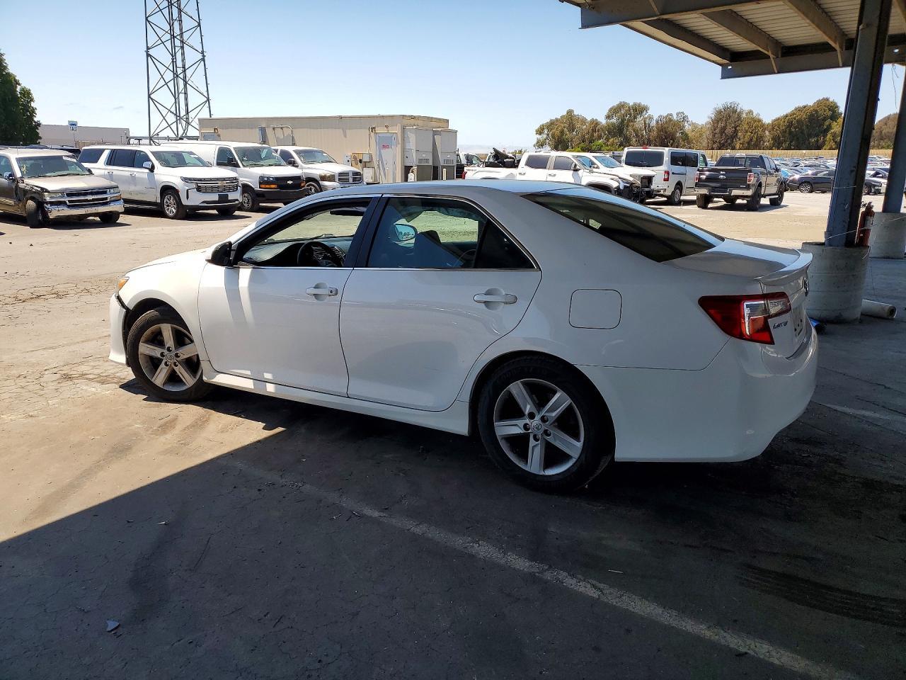 2014 TOYOTA CAMRY