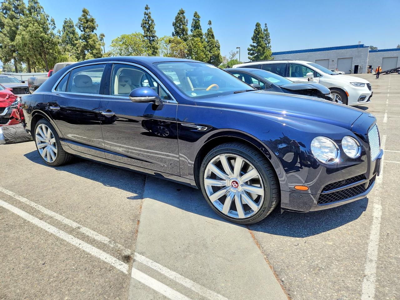 2016 BENTLEY Flying Spur
