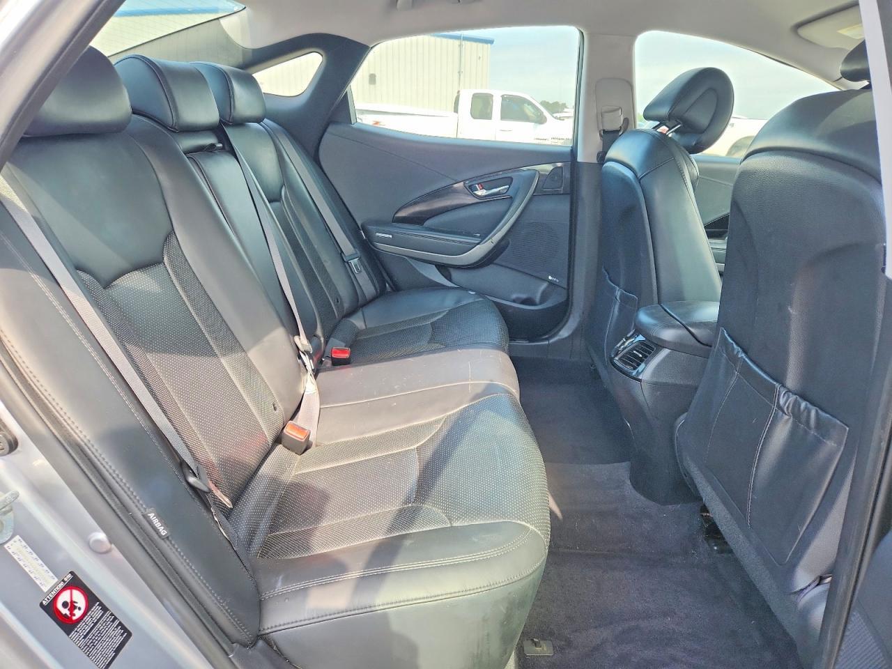 2016 HYUNDAI Azera