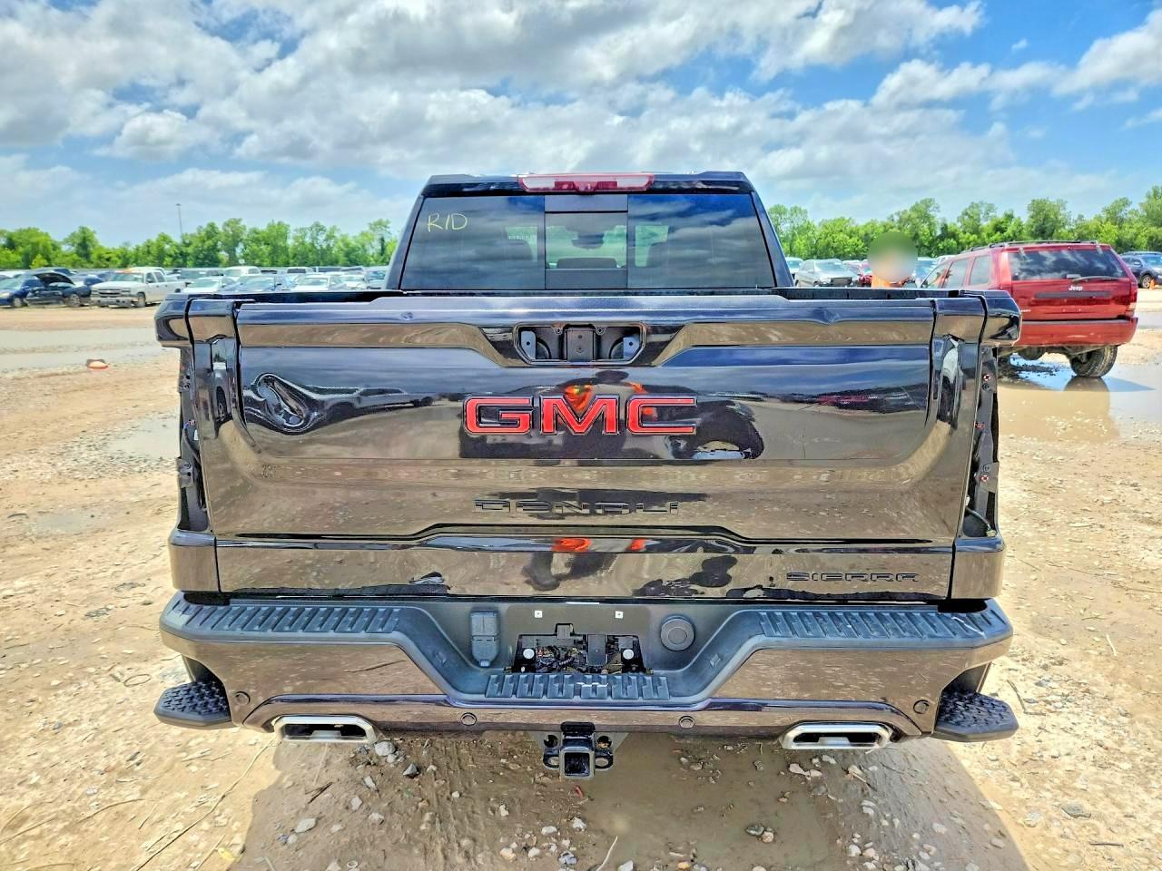 2023 GMC Sierra