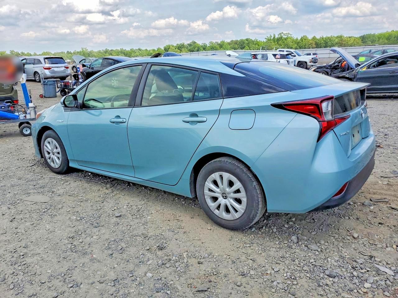2019 TOYOTA PRIUS