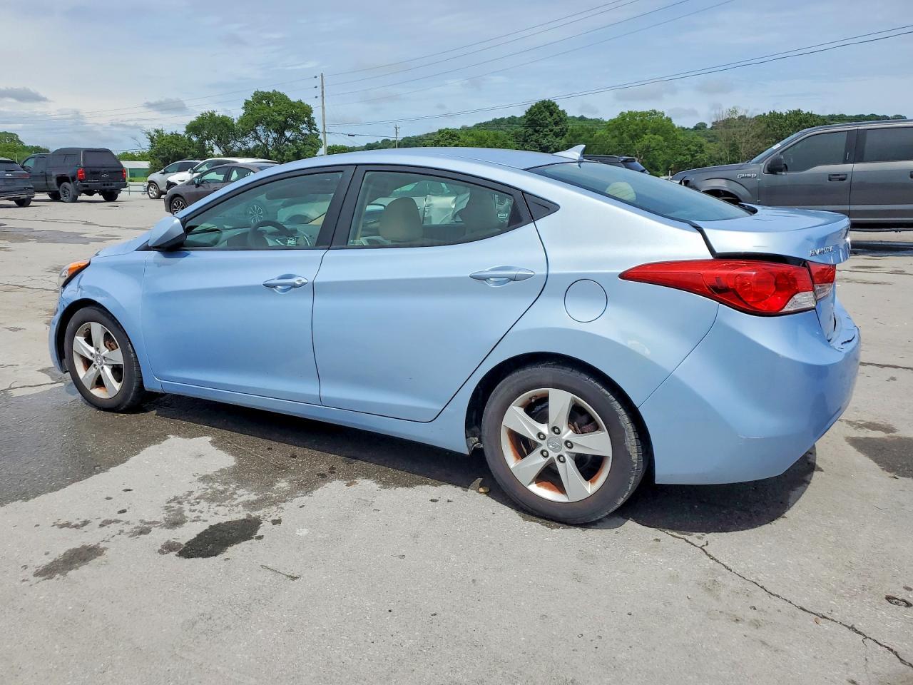 2012 HYUNDAI ELANTRA