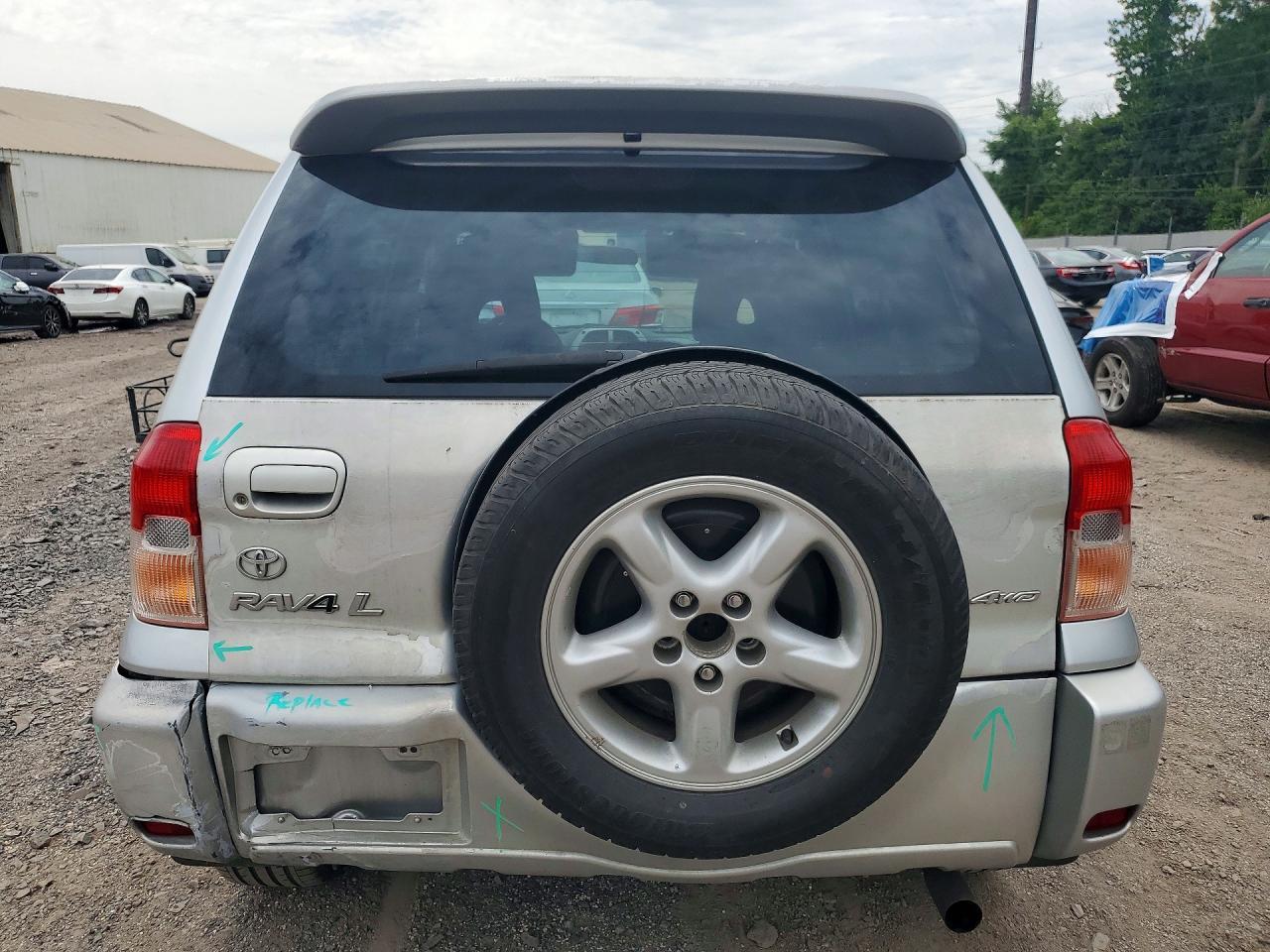 2003 TOYOTA RAV4