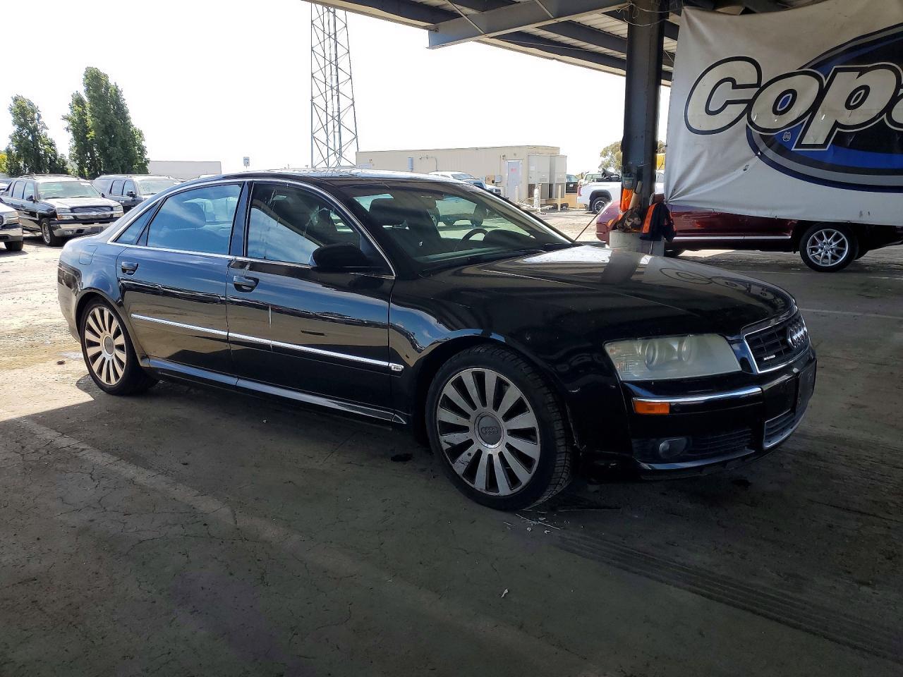 2004 AUDI A8