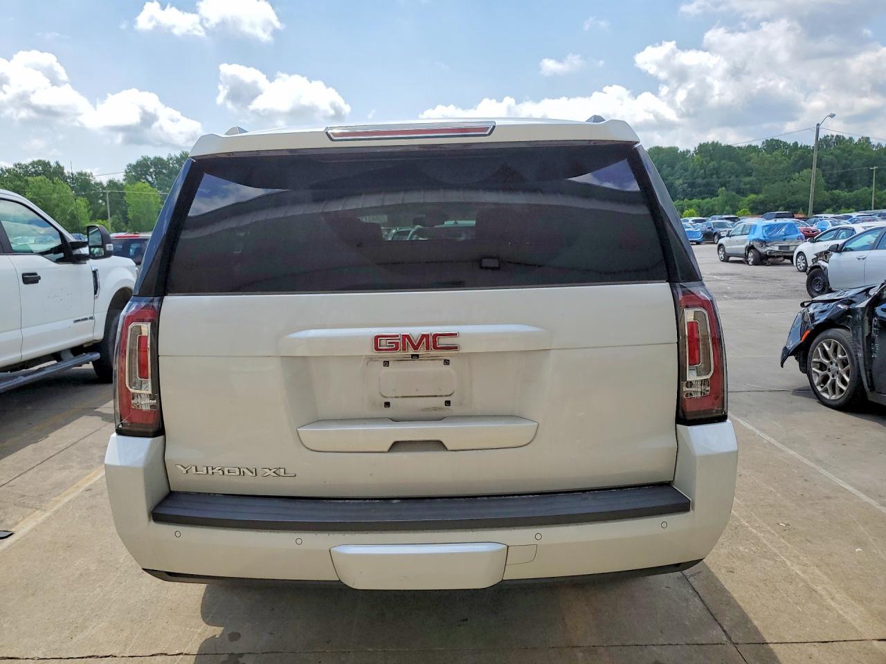 2016 GMC Yukon XL