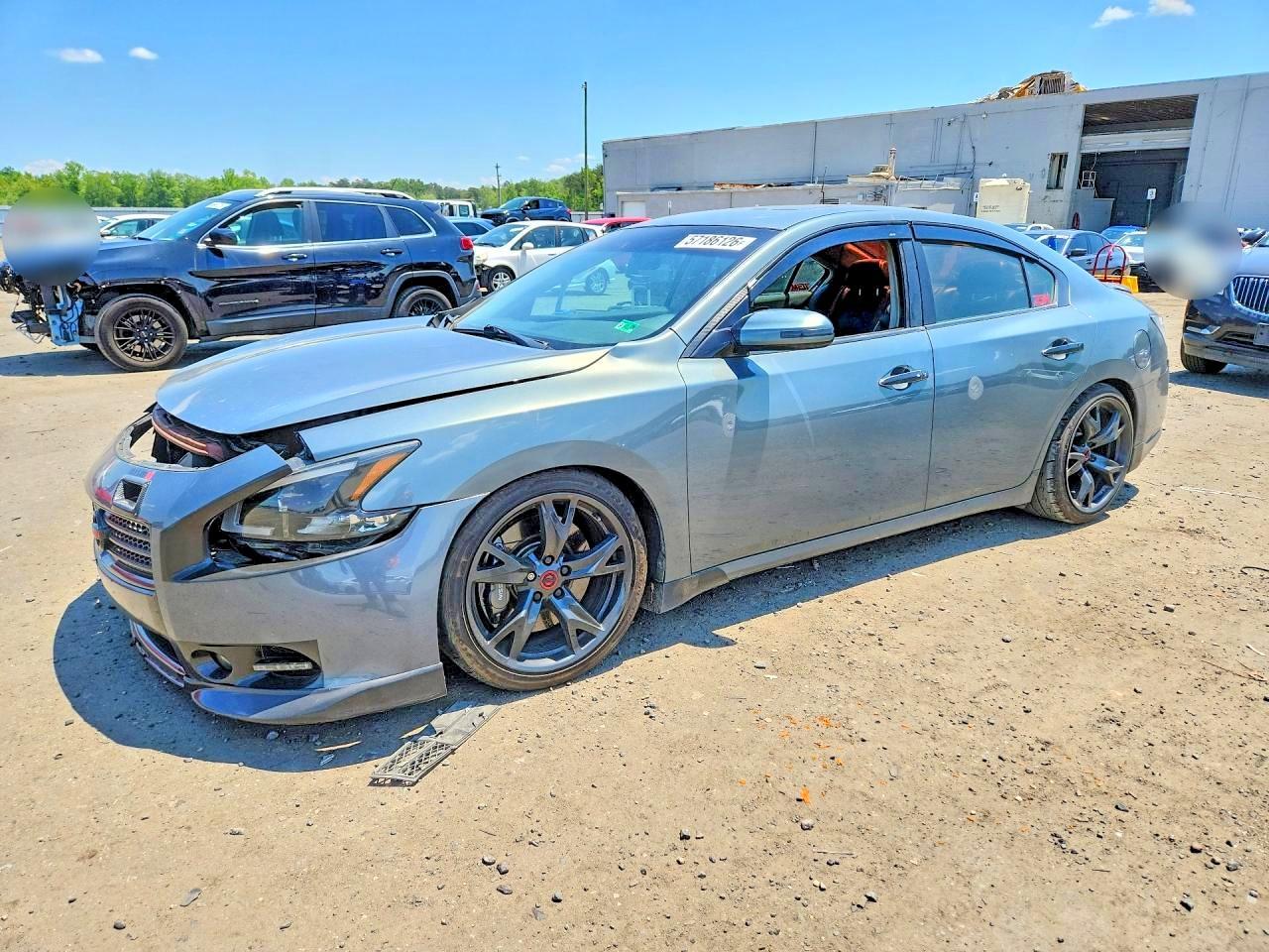 2011 NISSAN Maxima