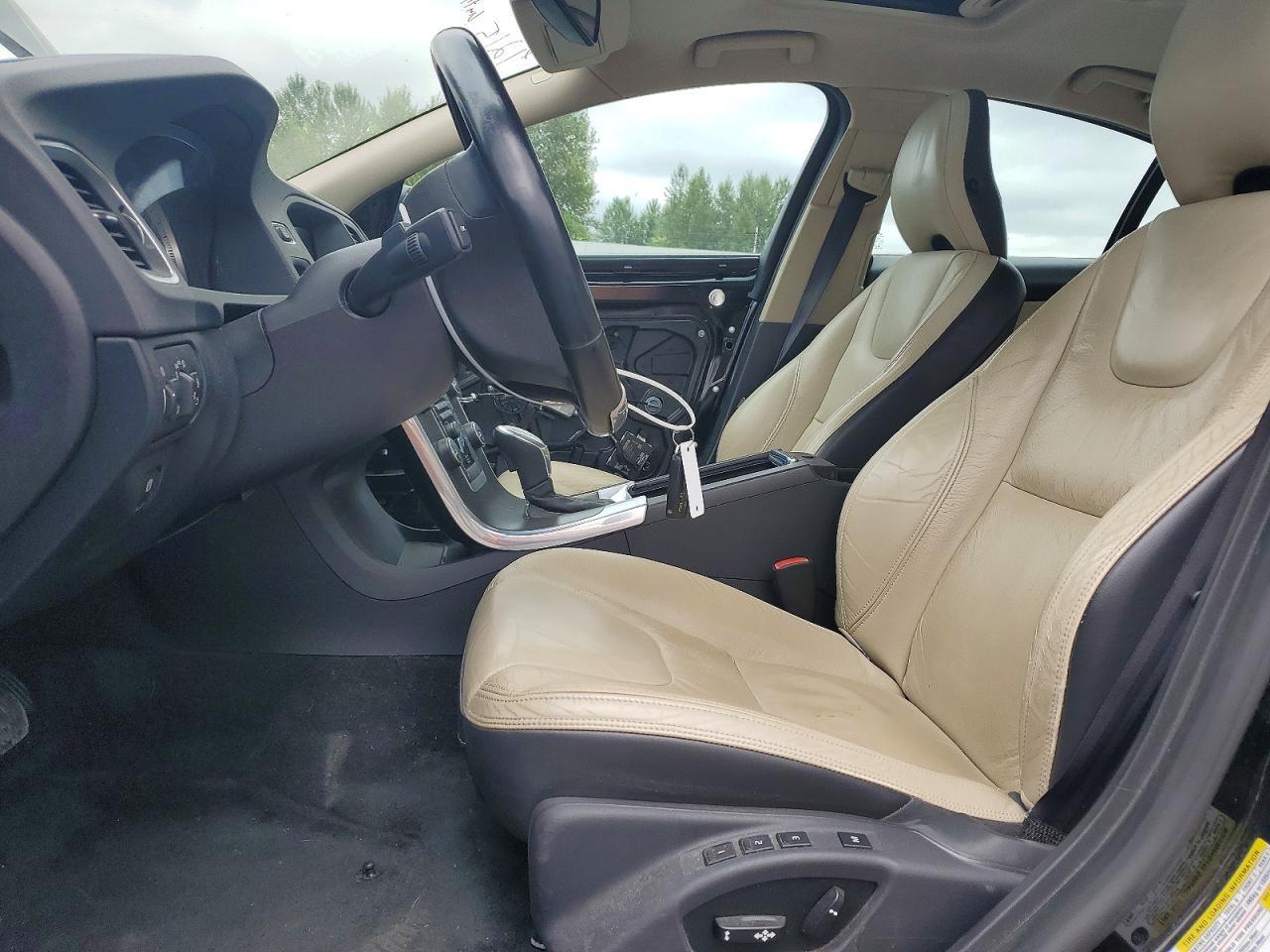 2013 VOLVO S60