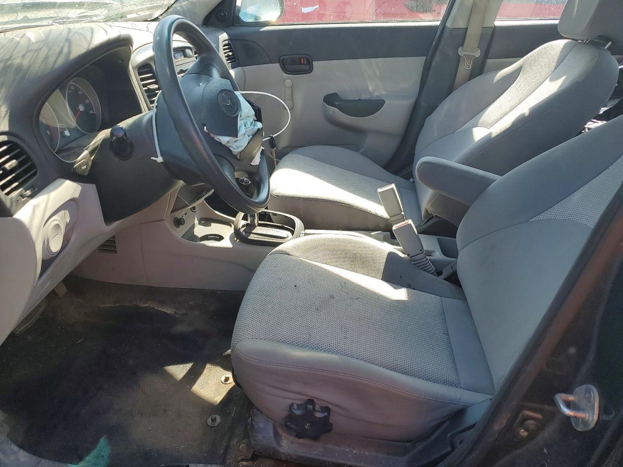 2011 HYUNDAI ACCENT