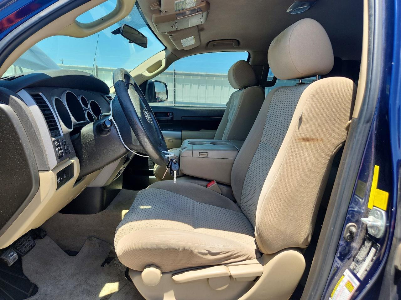 2011 TOYOTA TUNDRA