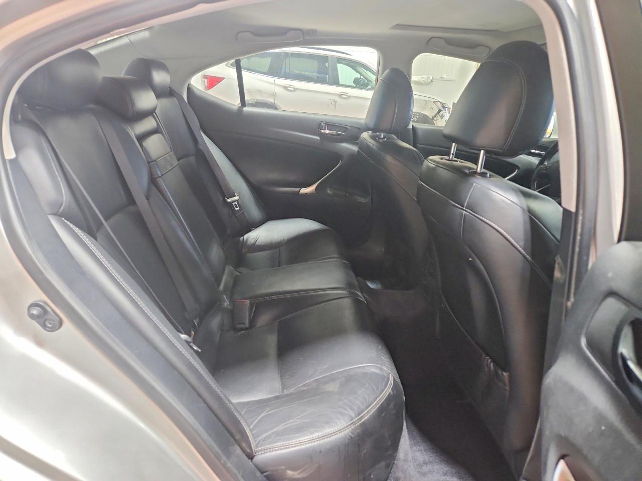 2009 LEXUS IS 250