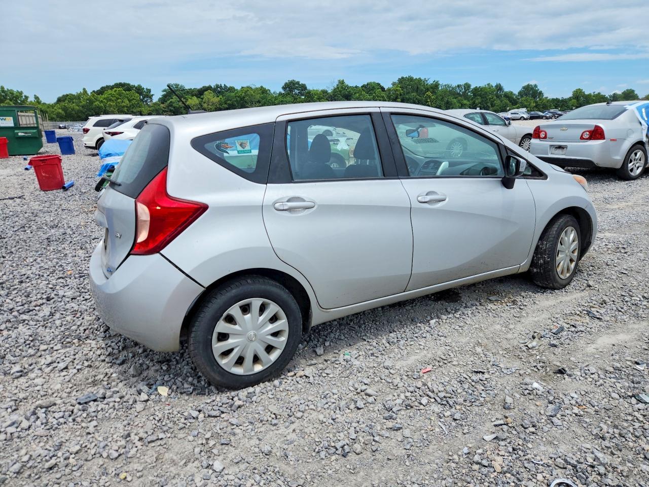 2016 NISSAN Versa Note
