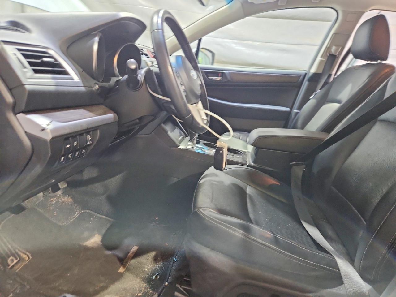 2017 SUBARU Legacy