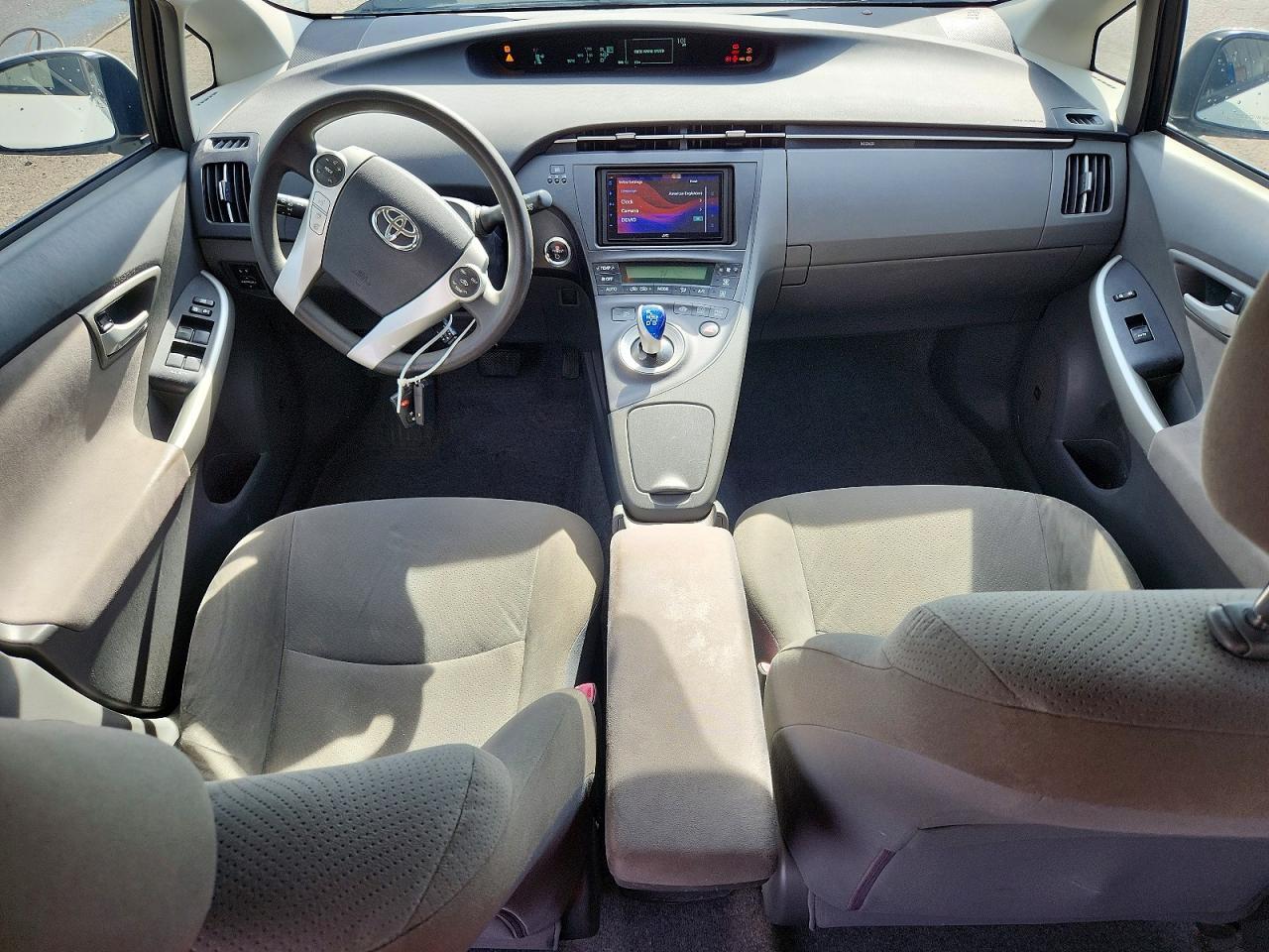 2011 TOYOTA PRIUS