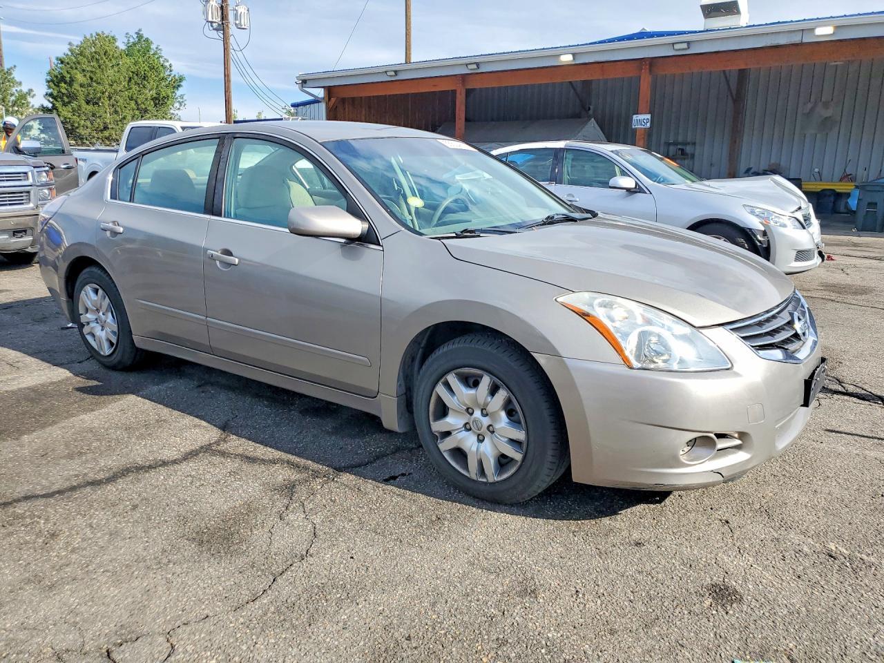 2012 NISSAN ALTIMA