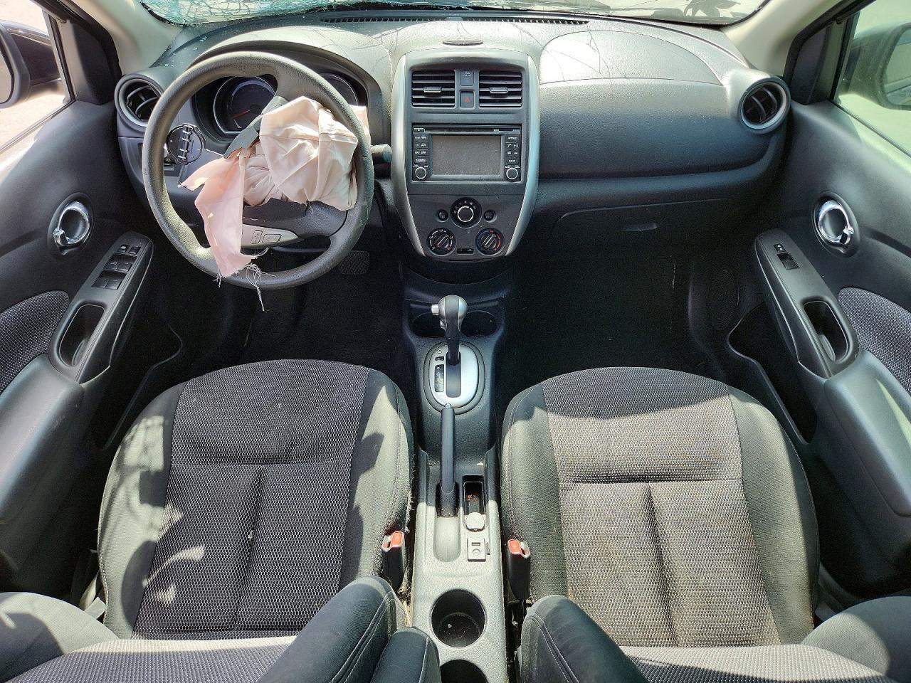 2015 NISSAN VERSA
