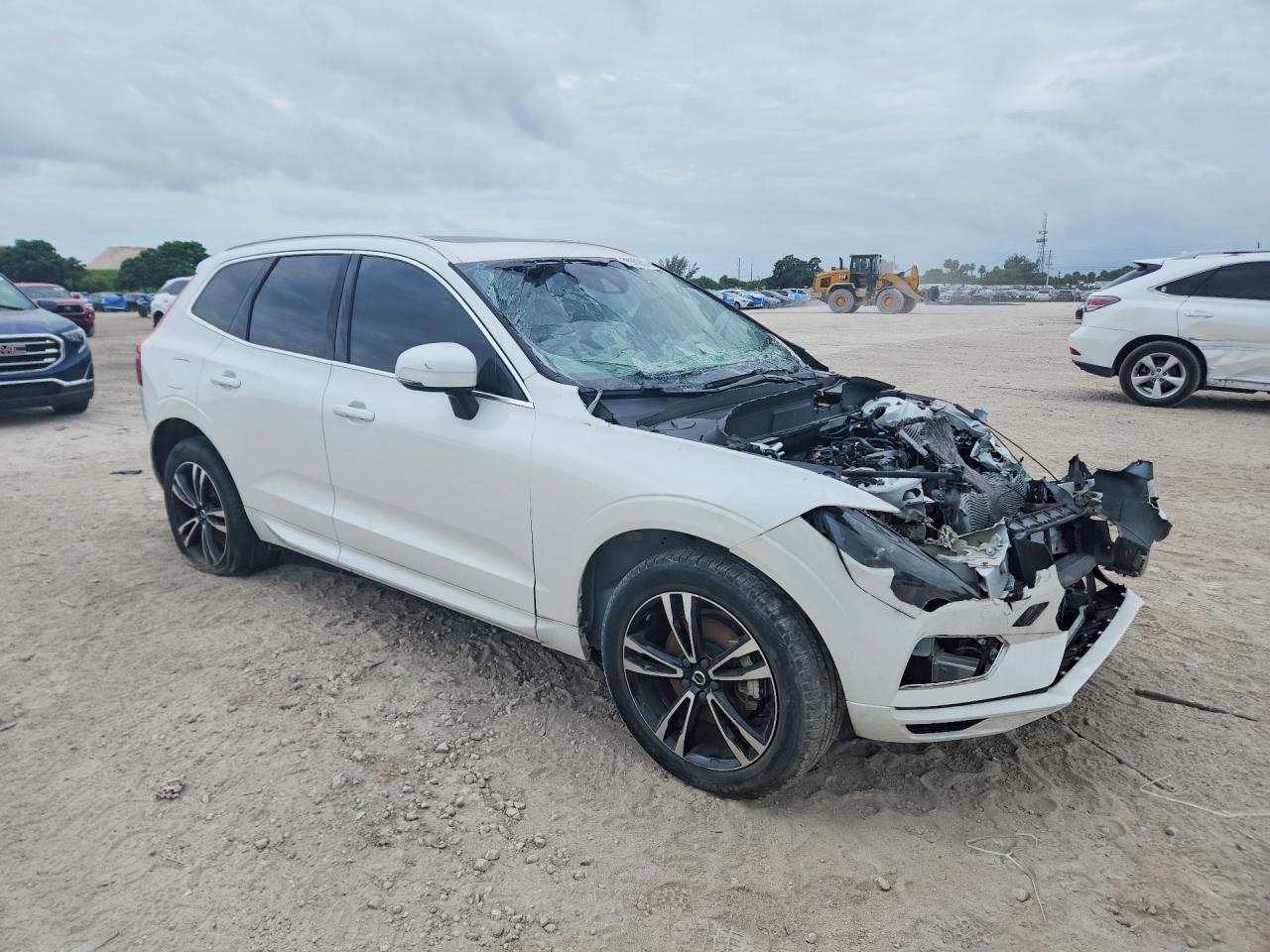 2021 VOLVO XC60