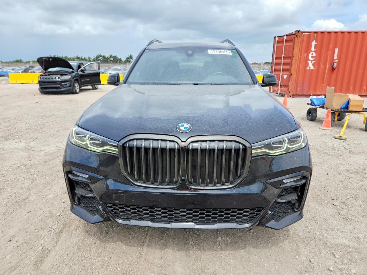 2022 BMW X7