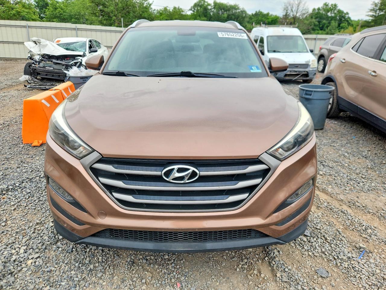 2016 HYUNDAI TUCSON