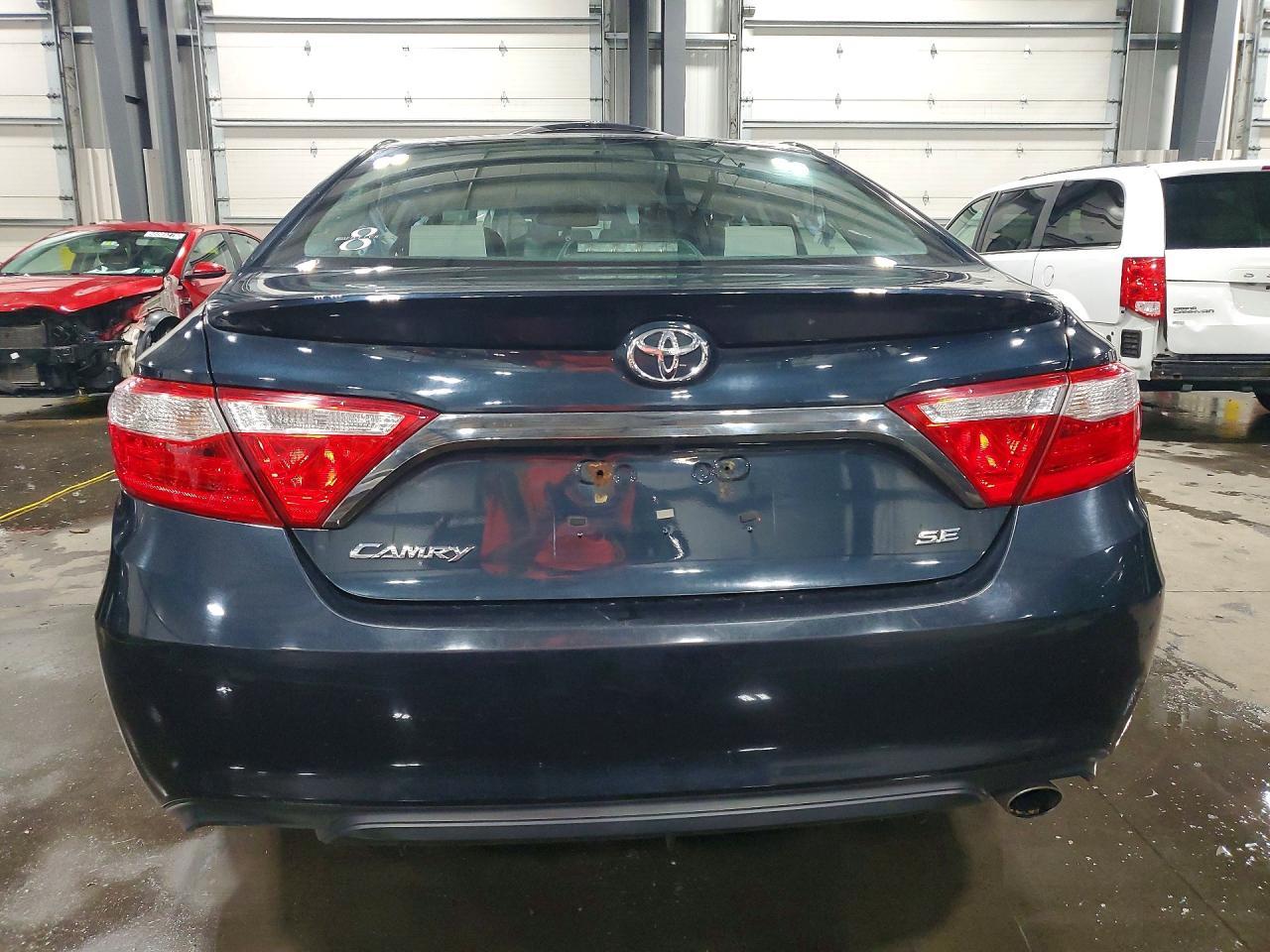 2016 TOYOTA CAMRY