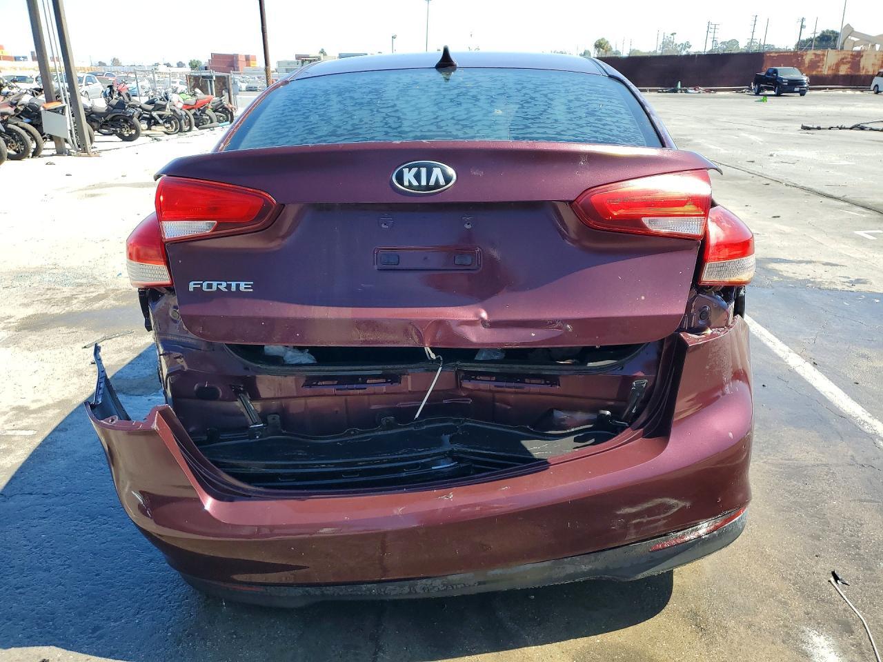 2017 KIA FORTE