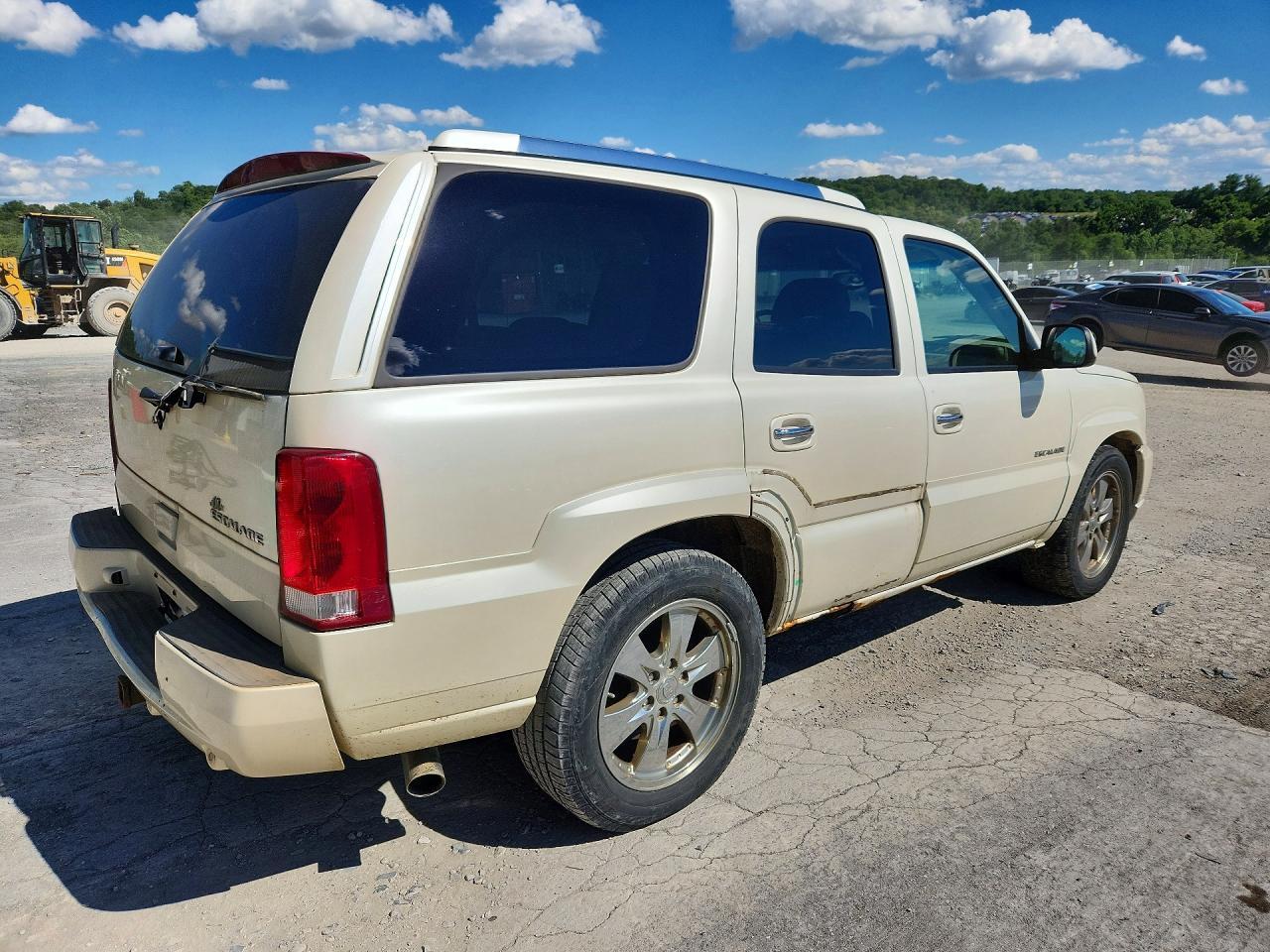2005 CADILLAC ESCALADE