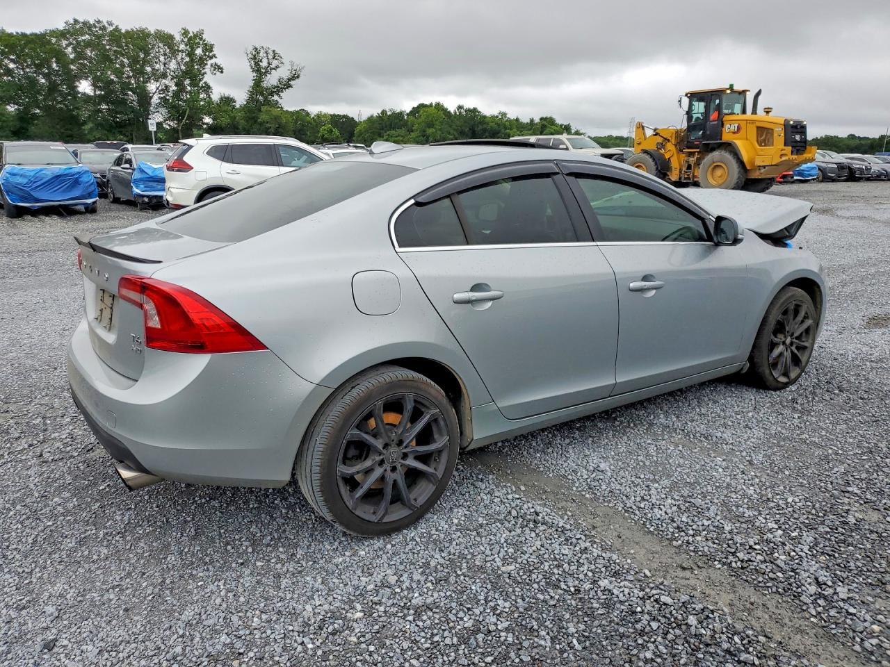 2013 VOLVO S60