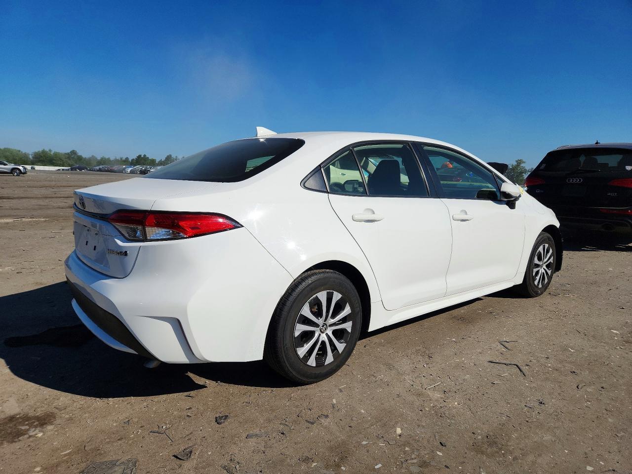 2022 TOYOTA COROLLA