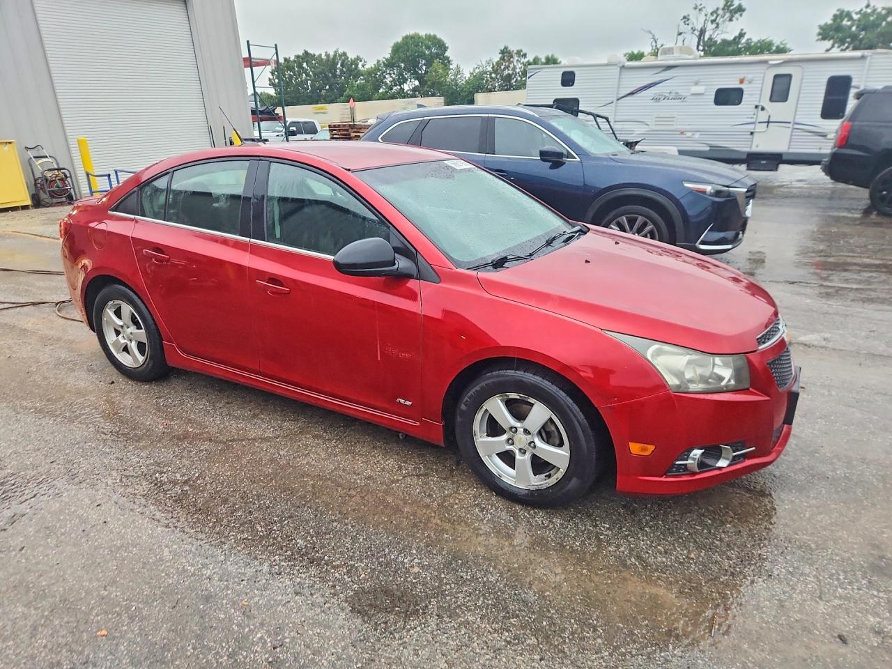 2011 CHEVROLET CRUZE