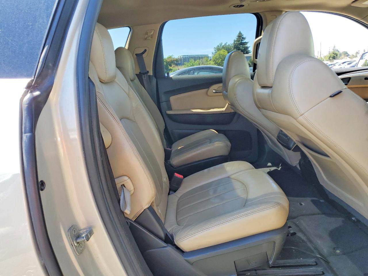 2010 CHEVROLET TRAVERSE