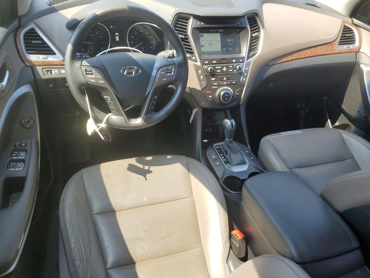 2017 HYUNDAI SANTA FE