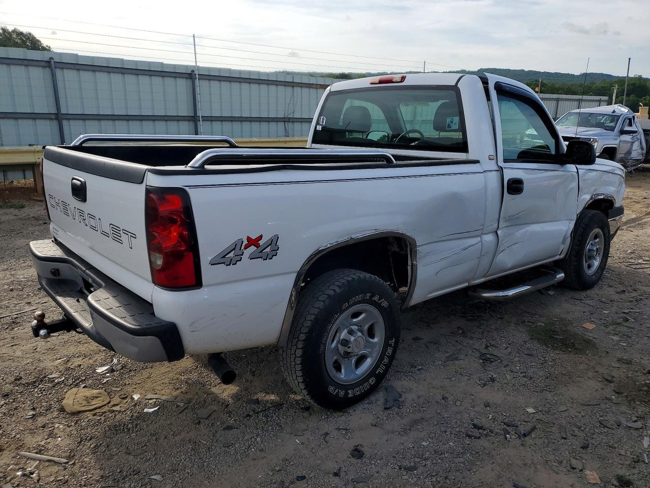 2004 CHEVROLET Silverado