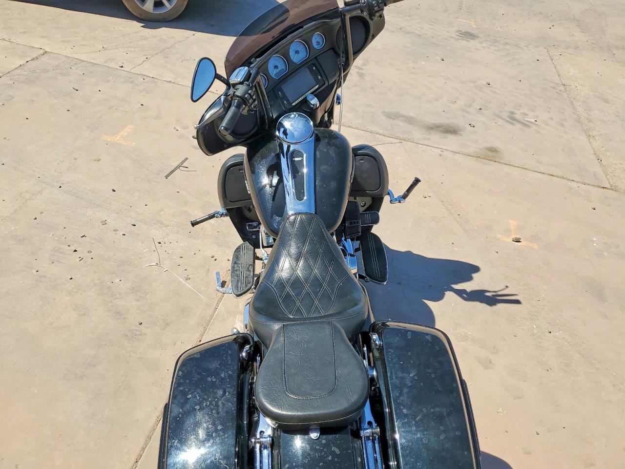 2015 HARLEY-DAVIDSON FLHX