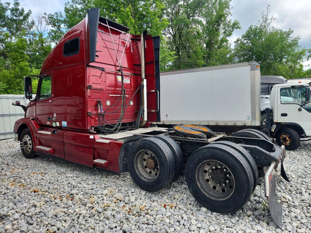 2017 VOLVO VNL