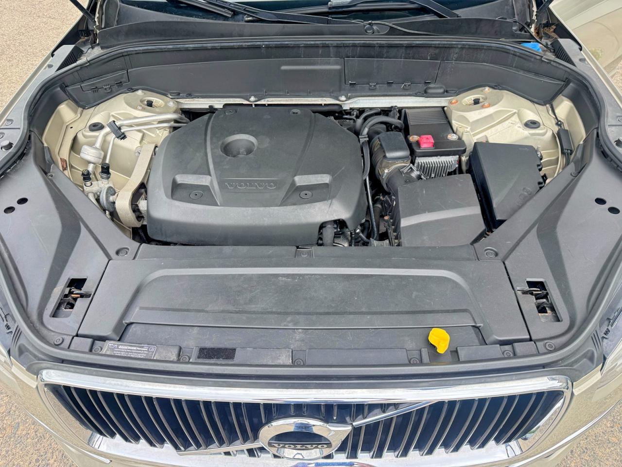 2016 VOLVO XC90