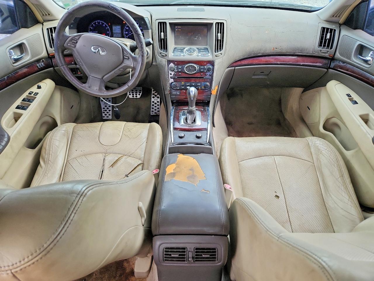 2010 INFINITI G37