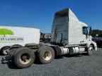 2007 VOLVO VNM