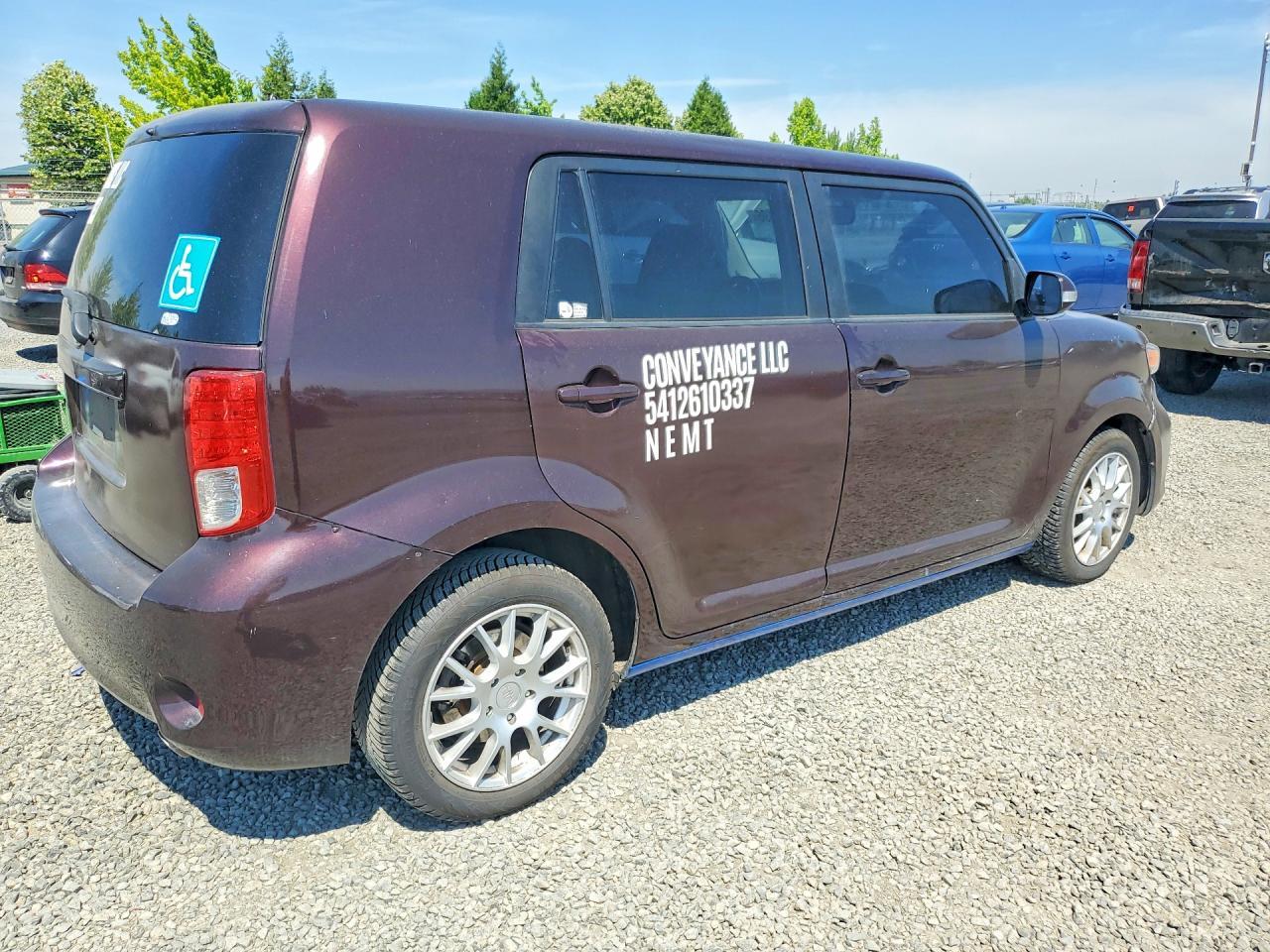 2011 TOYOTA SCION