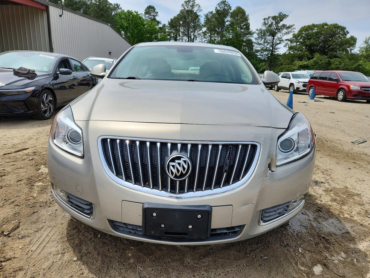 2011 BUICK Regal