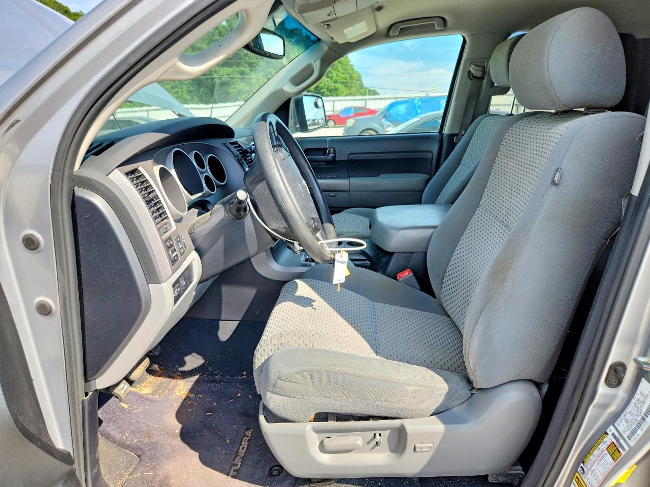 2012 TOYOTA TUNDRA
