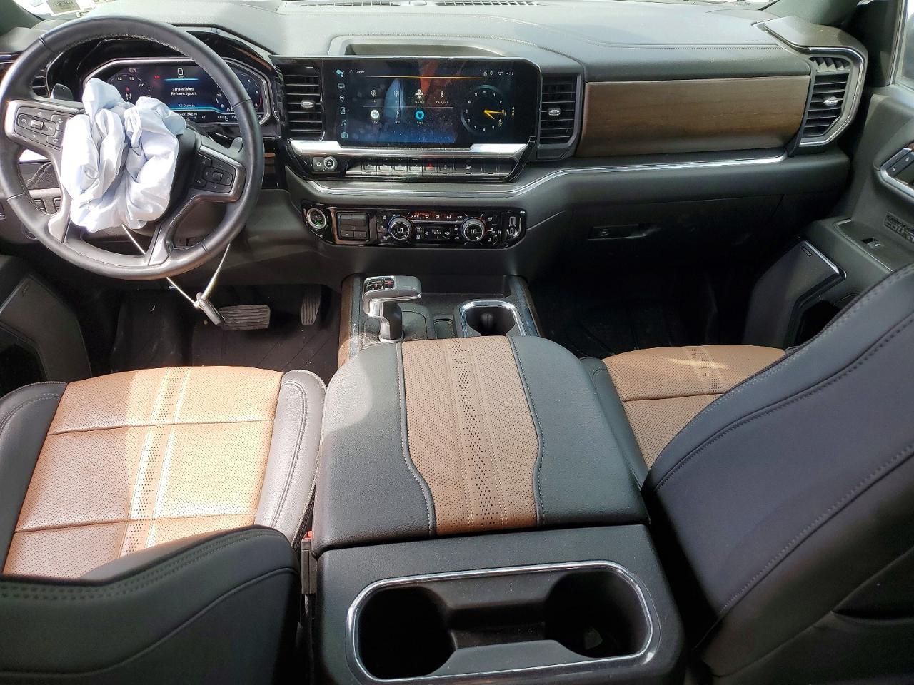 2024 CHEVROLET Silverado