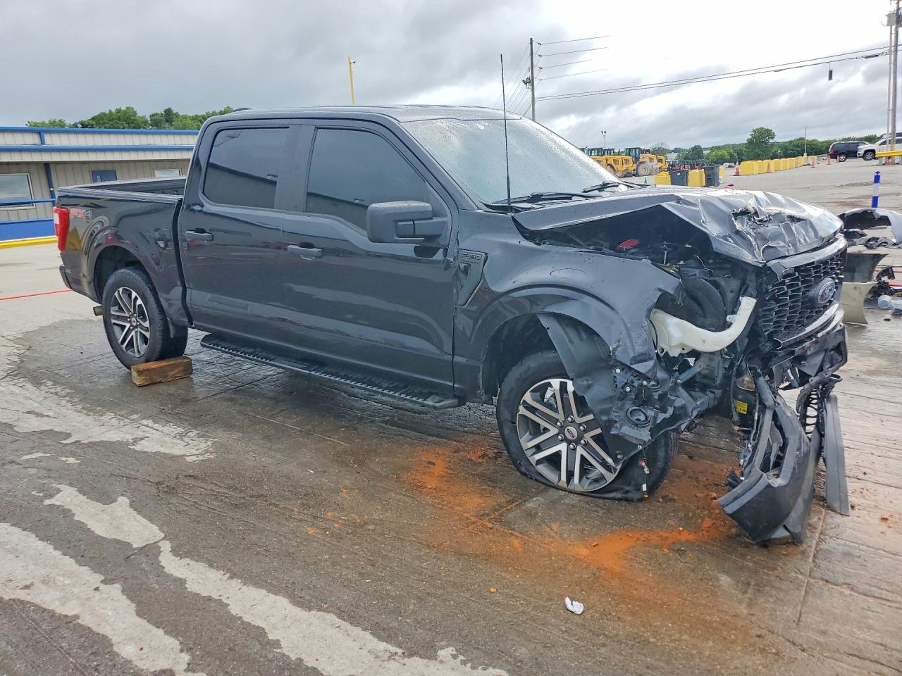2023 FORD F-150 Lightning